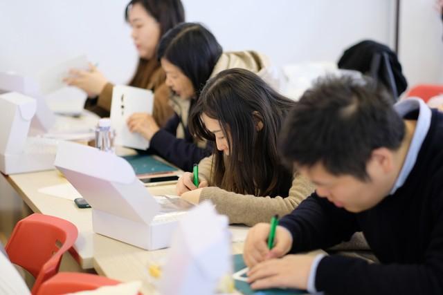 寶航人(ren)力(li)直播帶崗,助力(li)人(ren)才(cai)求職就業